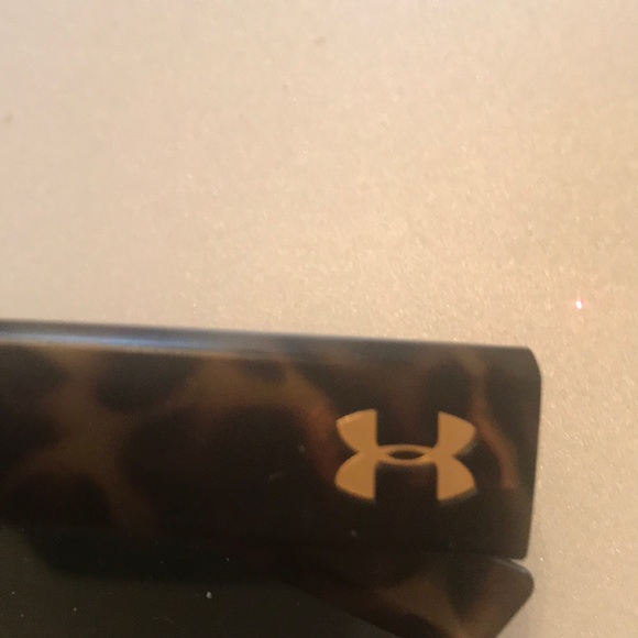 Sunglasses - Picture 2 of 4